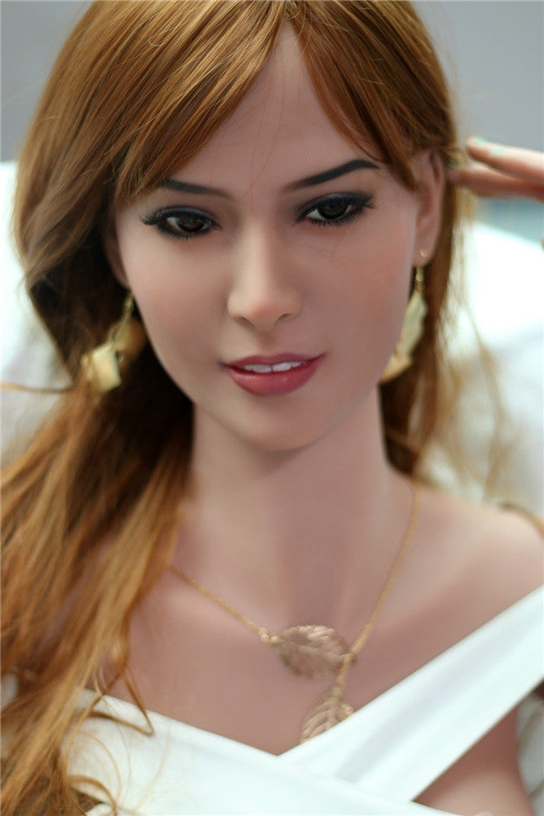Lesley 5' 4"| 165 CM D CUP