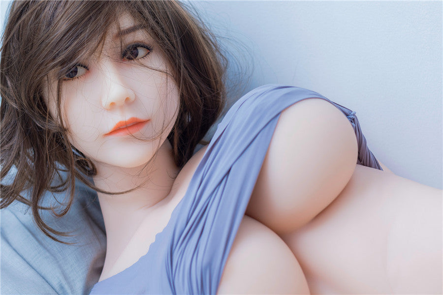 Gena 168cm | 5'5" E CUP