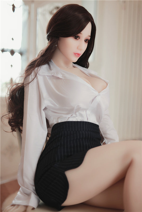 Yara 168cm | 5'5" E CUP