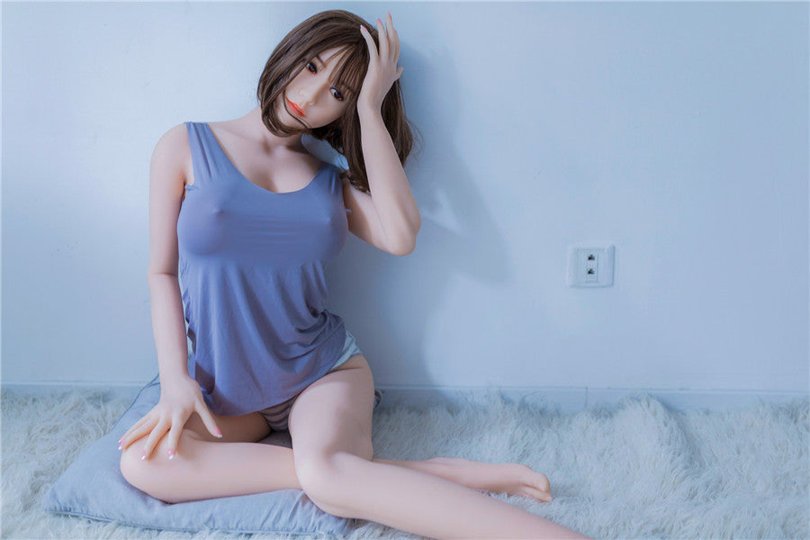 Gena 168cm | 5'5" E CUP