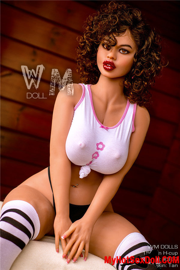 Kelly 156cm | 5'1" H CUP