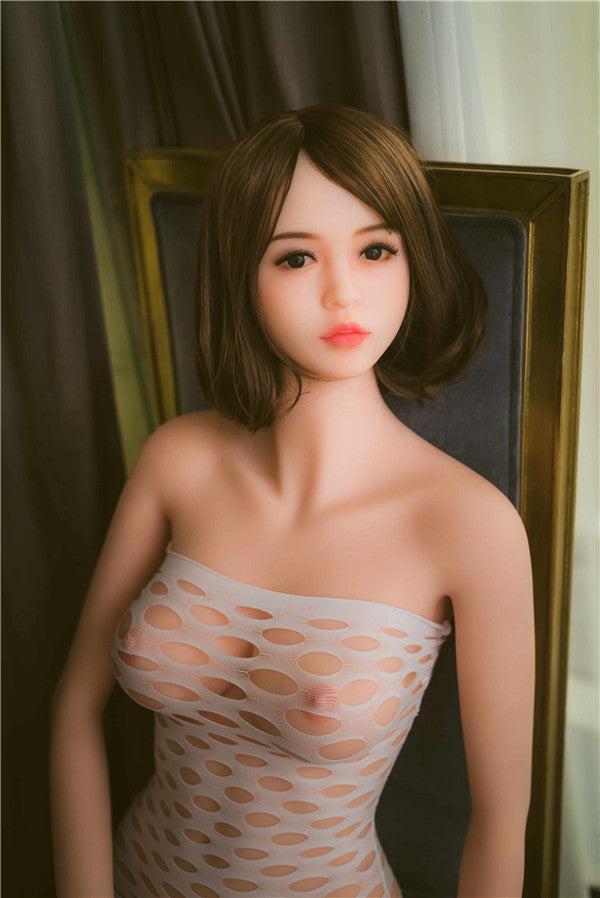 Chloe 163cm | 5' 4" C CUP