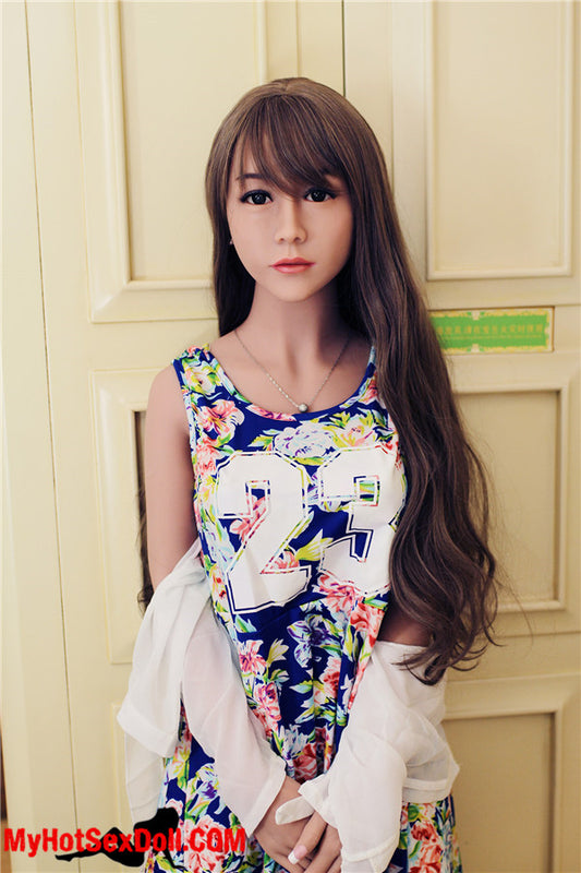 Cora 156cm | 5'1" C CUP