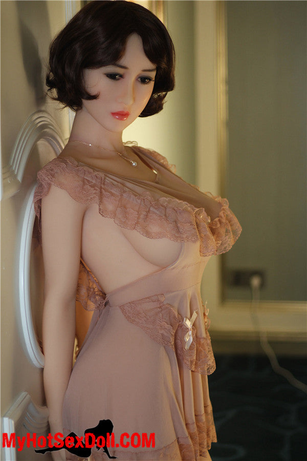 Kiara 161cm | 5'2" G CUP