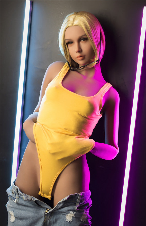 Frankie 166cm | 5'4" B CUP