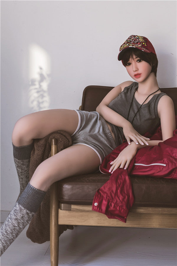 Malika 166cm | 5'4" B CUP