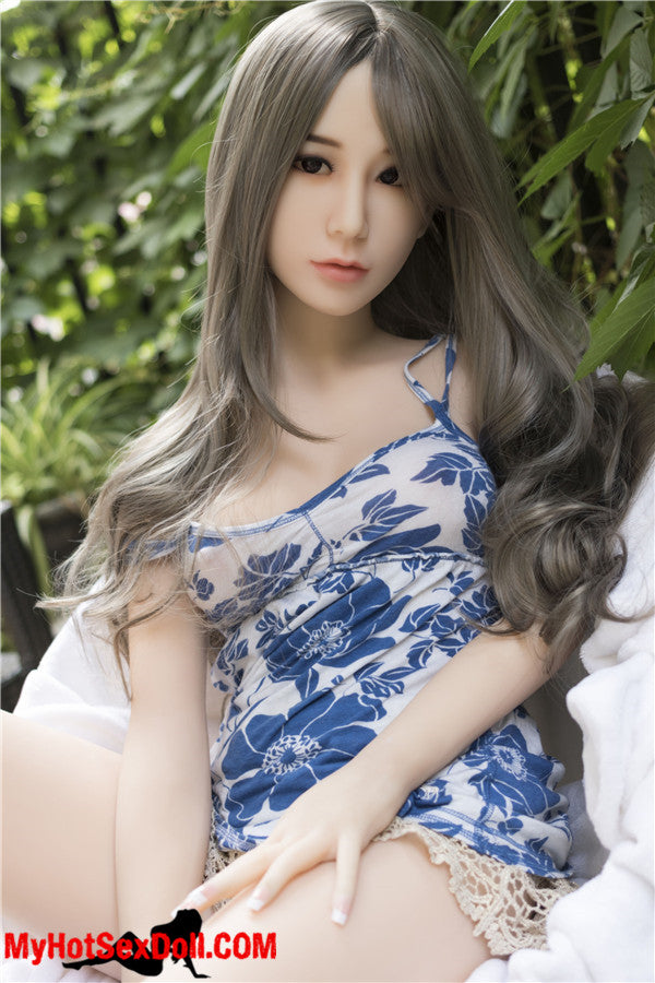 Makayla 156cm | 5'1" C CUP
