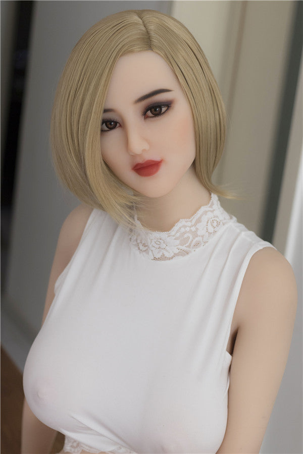 Amelia 168cm| 5'6" E CUP