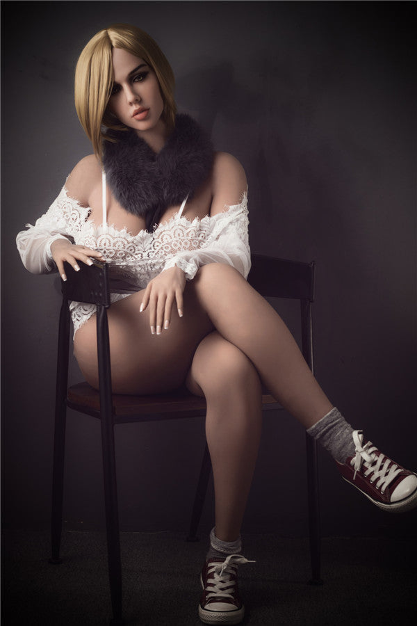 Sienna 163cm | 5'3" H CUP