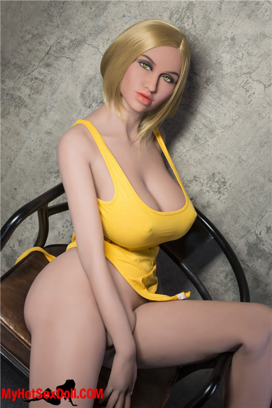 Federica 172cm | 5'6" G CUP