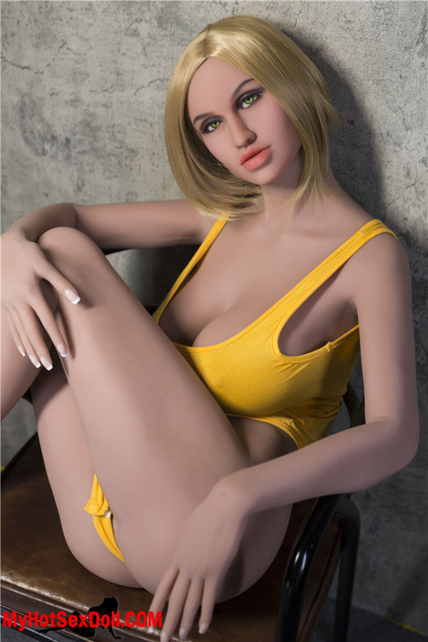 Federica 172cm | 5'6" G CUP