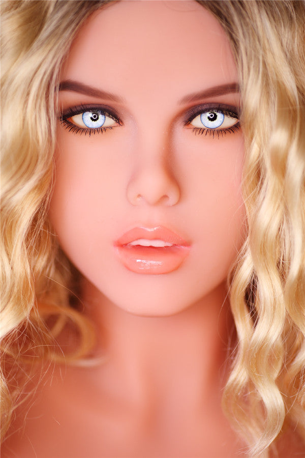 Ivanna 166 CM | 5' 4" C CUP
